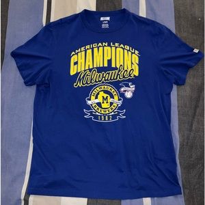 Milwaukee Brewers short sleeve shirt
